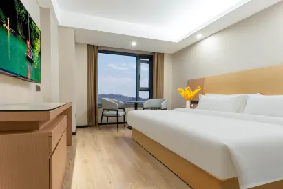 라도우 호텔 (이창 빈장 보행자 거리)