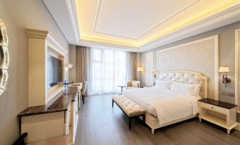 Yinrun Jinjiang Castle Hotel