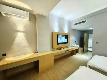 Jing Mao Hotel Отели рядом с достопримечательностью «Nanshazhen»