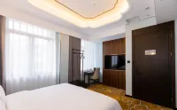 Liuyang Biyuntian Grand Hotel - balcony