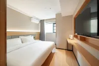 Homeinn Pebble Hotel (Shanghai Xintiandi Lujiabang Road Subway Station) Hotels in Shanghai