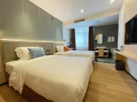 Fengqing Taihe Tranquil Luxury Hotel (Fengqing Bus Station) Hotel di Fengqing