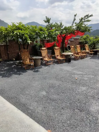 Beichuan Shiyi Huaguo Hotel Отели в г. Бэйчуань