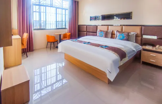 施秉鴻鑫商務酒店（夜漂景區大門店）