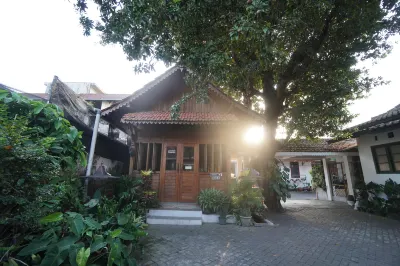 Villa Sarimbit Hotell i Suryodiningratan