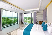 Castle Bayview Resort & Spa - Balkoner