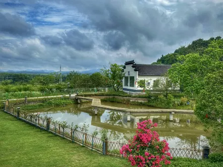 Huixiang Elegant Architecture