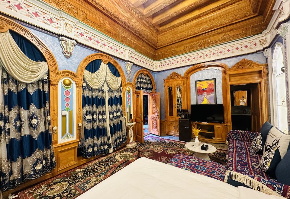 [Runi Suoyuan Homestay 외관 전경]