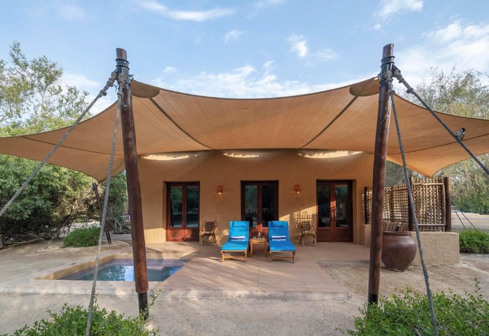 아난타라 시르 바니 야스 아일랜드의 야생동물 사파리 모습