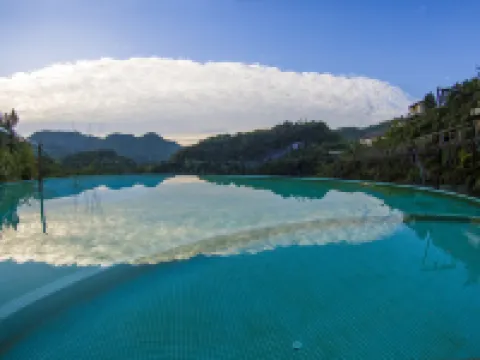 羅城懸崖ホテル 羅城のホテル