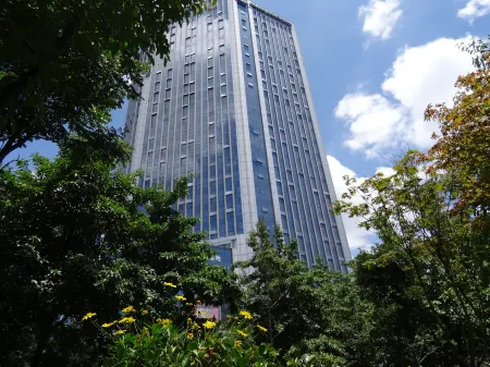 Holiday Inn Express Kunming Xueli Отели рядом с достопримечательностью «Yunnan Astronomical Observatory Chinese Academy of Sciences»