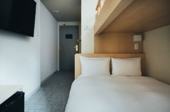 Triple Room MEANDER Osaka Photo