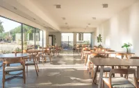 ShringSense Hostel - Swimmingpools