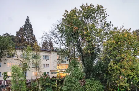 Huangshan Huashan Hotel Отели рядом с достопримечательностью «CPC Wannan Special Committee Former Site»