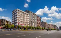 Yilu Yinglun Hotel