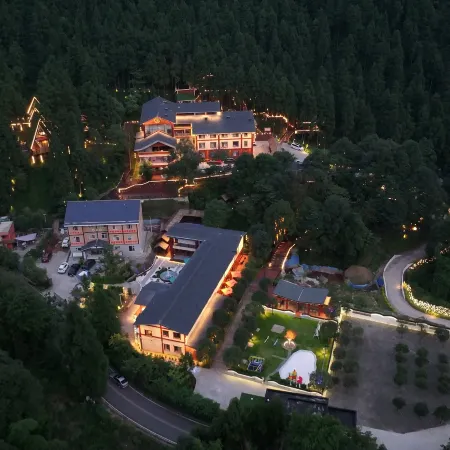 Yuanshan Yayuan · Forest Jingyi Homestay (Ya'an Shangli Store)