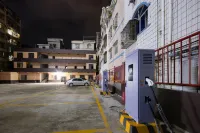 漢庭酒店（東興國門景區店） - 停車場