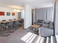 Novotel Krakow Centrum Hoteles cerca de Galería Artemis