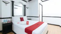 RedDoorz Plus @ Villa Gloria Taguig
