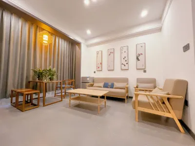 嵩縣羽渲輕居飯店 白雲山景區-中心服務區附近的飯店