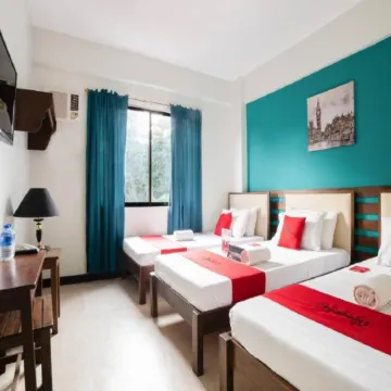 RedDoorz Plus near Rizal Junction