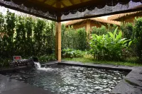 lufeng strontium spring hotel - Hot Springs