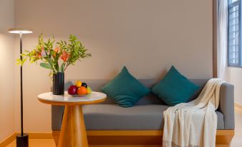 Huiqiyu (Shenzhen Bantian Xuexiang Metro Station)