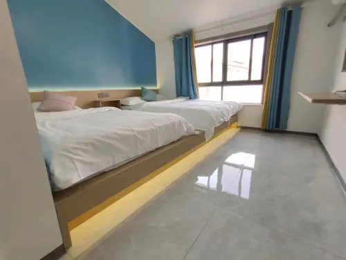 Wangshange Homestay - غرفة مطلة على الجبل