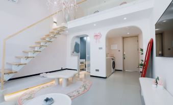 Floral Hotel·Hello·Ten Years! Loft Homestay Hotel