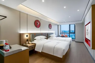 Manshang Hotel (Taiyuan Wanda Plaza Branch) Hotels near Huangpo Relic Site