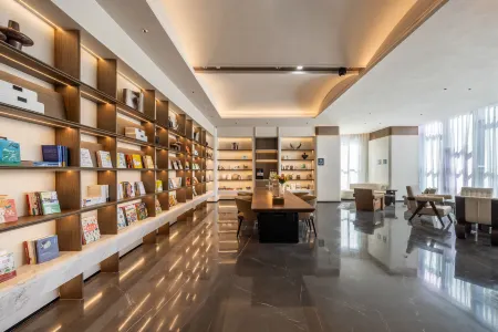 Kunming Laojie Jingxingjie Atour Hotel Отели рядом с достопримечательностью «World Horti-Expo Garden»