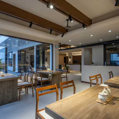 Dali Lark WinTree Wabi-Sabi Designer Homestay (Sanyue Street Branch)