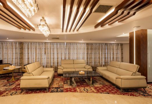 5. 그랜드 팰리스 ..