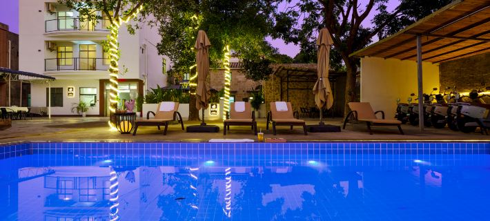 Weizhou Island jackfruit seascape resort manor (Nanwan Shiluokou beach scenic spot store） Hotels in Beihai