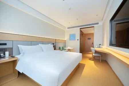 Crown Hotel (Putian Xianyou Bus Station Linan Food Street Store) Отели рядом с достопримечательностью «Meizhouwan Vocational Technology College»