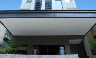 Xishan Travel Hotel (Shiqian Ancient Hot Spring Branch)