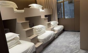 Fuyuan 985 E-Sports Hotel