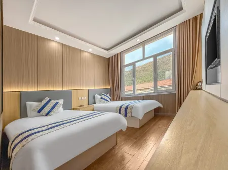 Langmusi Linjiang Holiday Hotel Отели в г. Луцюй