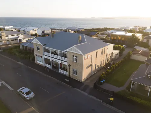 YHA Port Elliot Hotels in Victor Harbor