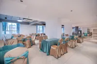 MONARCH HOTEL - Desayuno