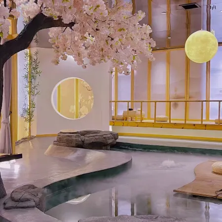 CHANGSHA WUYI SQUARE EXOTIC LUXURY HOTEL
