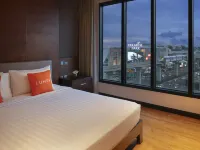 Lumen Bangkok Srinakarin Hotels near Seacon Square Shinakarin