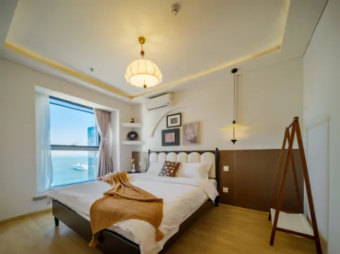 Yuepeng Boutique Apartment (Dalian Harbour Plaza)