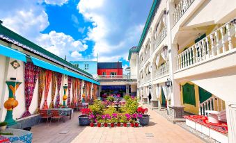 Yu Tingxuan B&B (Yining Airport Liuxing Street Scenic Area)