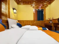 Zhuolonglinka Homestay โรงแรมในตันปา