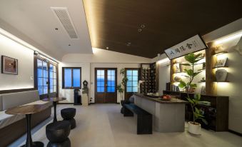 Zenyard Courtyard Accommodation (Zhonglou Subway Station, Huimin Street, Xi'an)