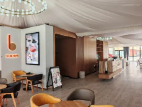 Usu Teyadan Hotel (Water Yadan Geopark)