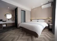 Urban Garden Hotel (Yili Kuytun Railway Station)