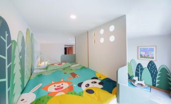 Crowne Plaza Zhuhai City Center(Qinglv Road Seaside Swimming Pool Branch)