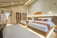 Qiongkushitai Yuemu Mountain Residence Homestay - romantique